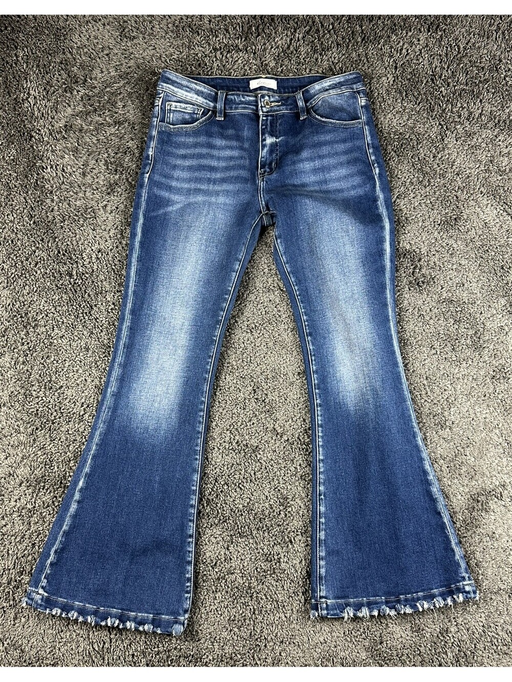 KanCan Signature Mid Rise Flare Jeans Womens 30 / 13 Medium Wash Frayed Raw Hem